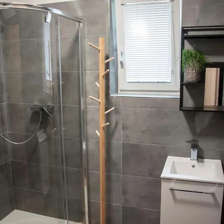 Sauna 32 度假居
